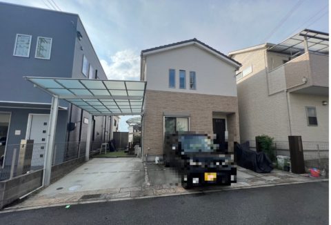 車２台OK！
カーポート付き！
